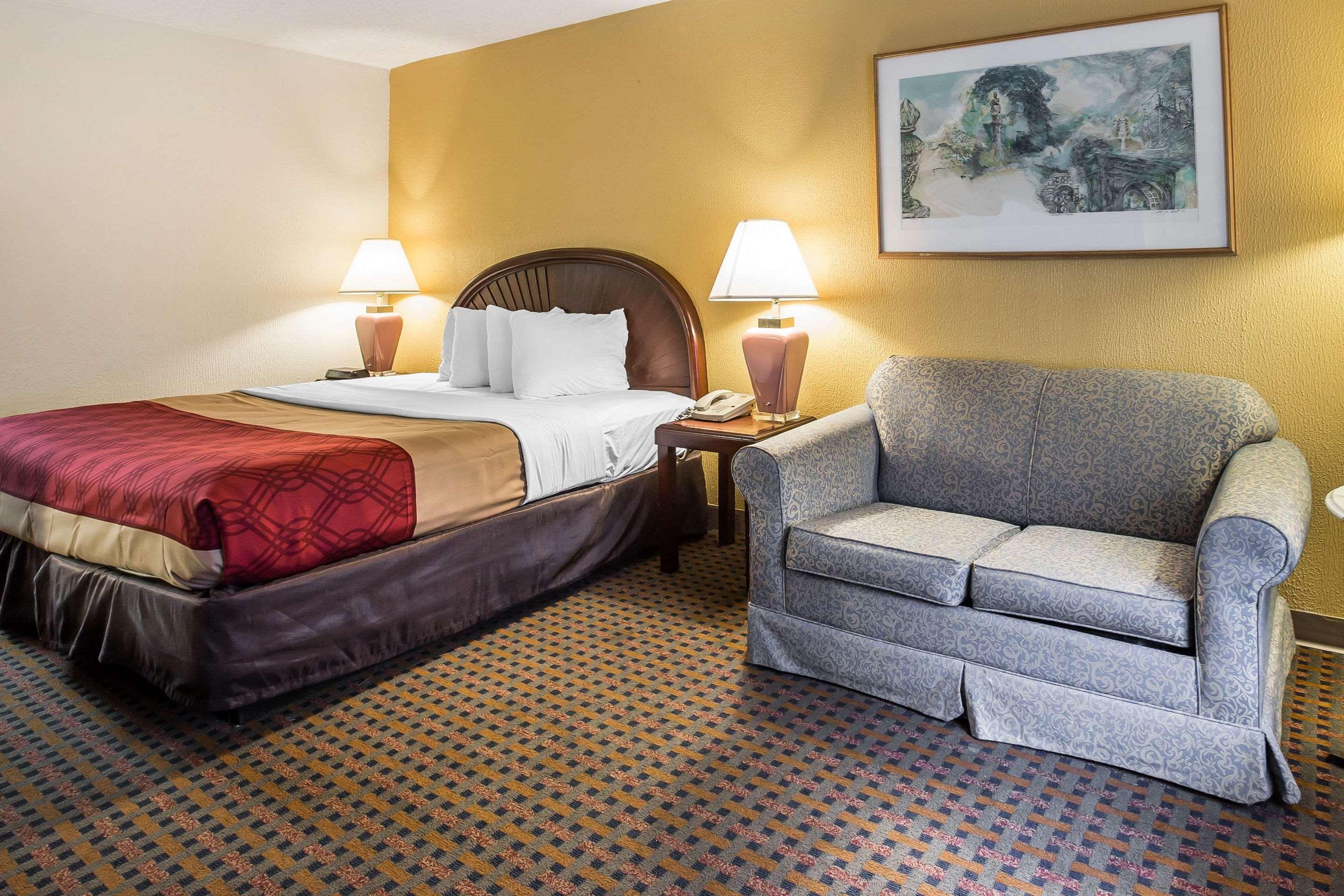 Econo Lodge Inn & Suites Carrollton Εξωτερικό φωτογραφία