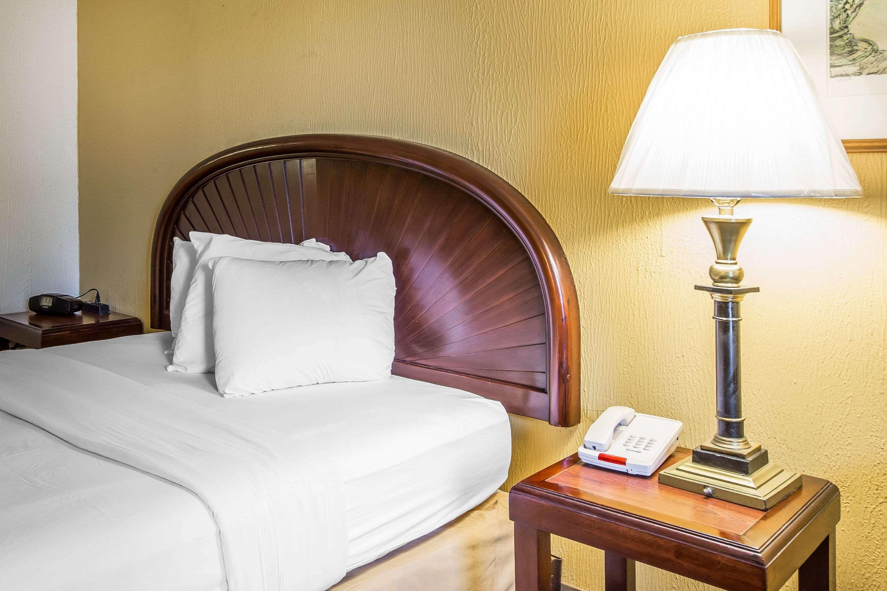 Econo Lodge Inn & Suites Carrollton Εξωτερικό φωτογραφία