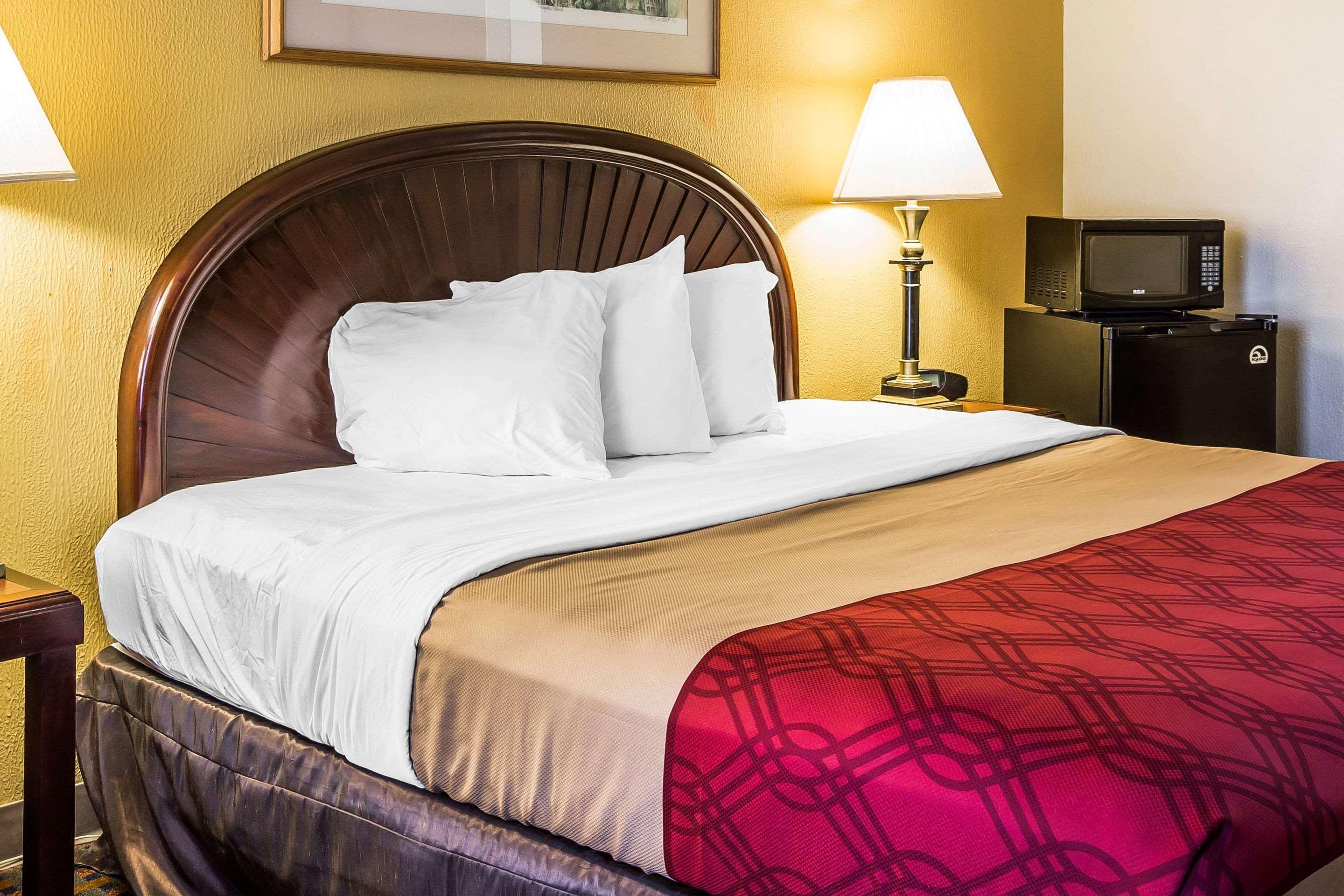 Econo Lodge Inn & Suites Carrollton Εξωτερικό φωτογραφία