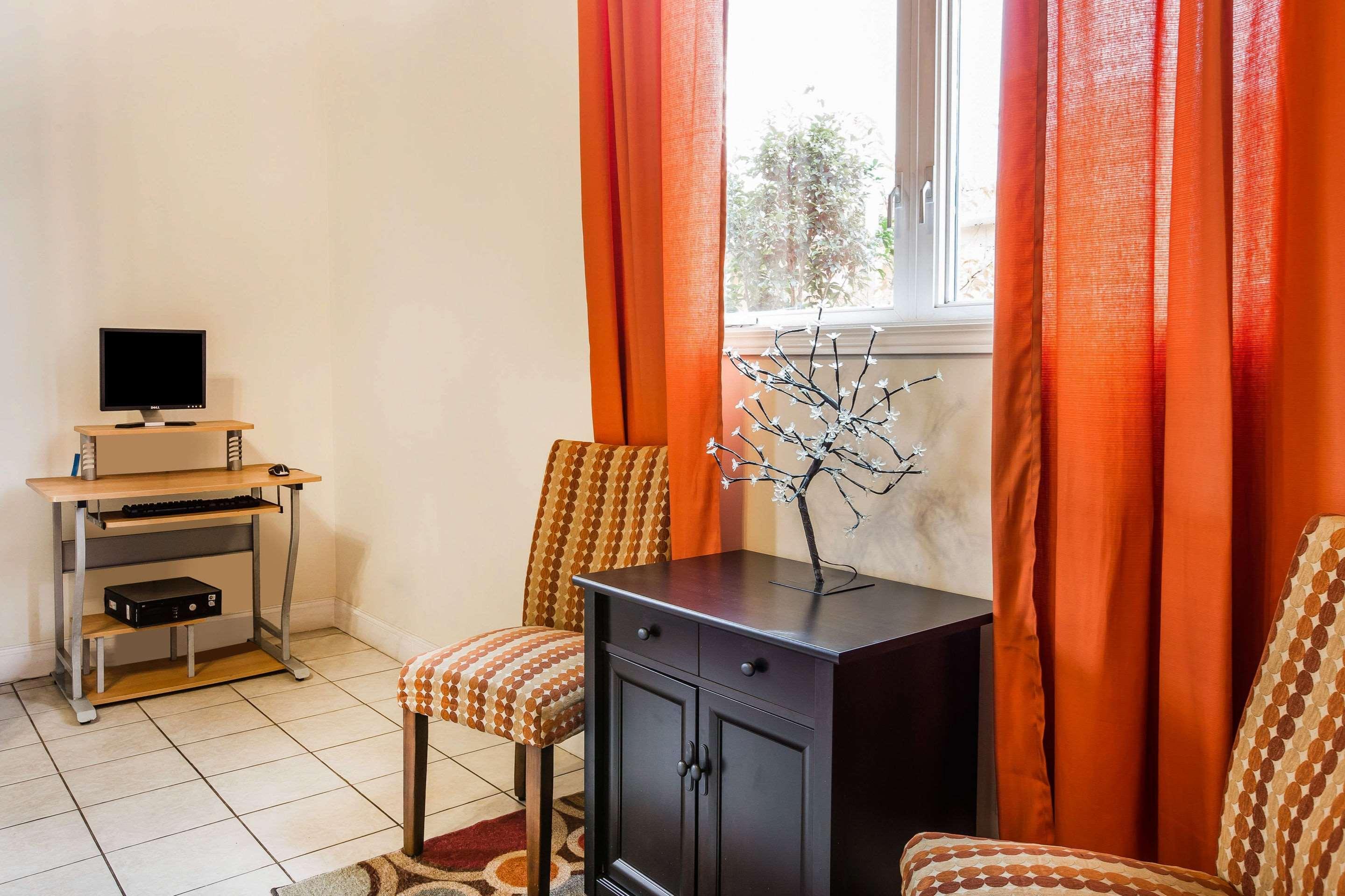 Econo Lodge Inn & Suites Carrollton Εξωτερικό φωτογραφία