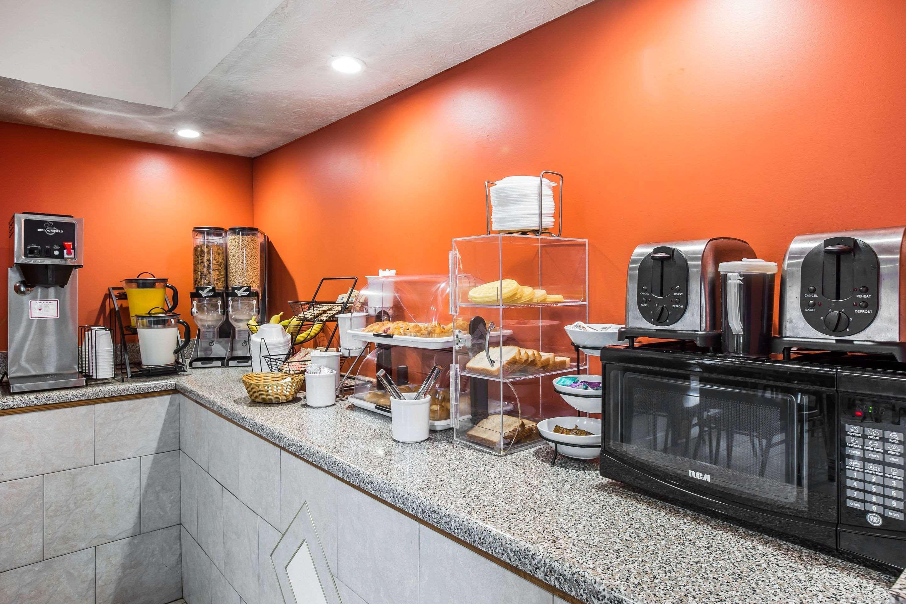Econo Lodge Inn & Suites Carrollton Εξωτερικό φωτογραφία