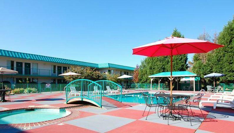 Econo Lodge Inn & Suites Carrollton Εξωτερικό φωτογραφία